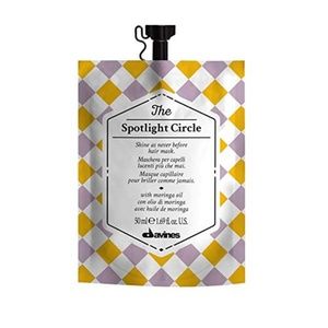 The Spotlight Circle Hair Mask